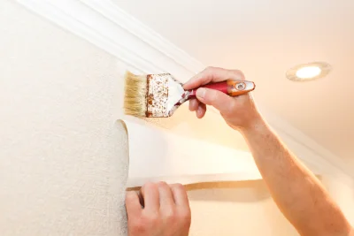 Pose de papier peint à Asque — revêtements muraux et toiles de verre